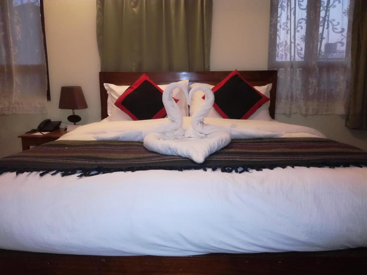 Khwapa Chhen Otel Bhatgoan Dış mekan fotoğraf